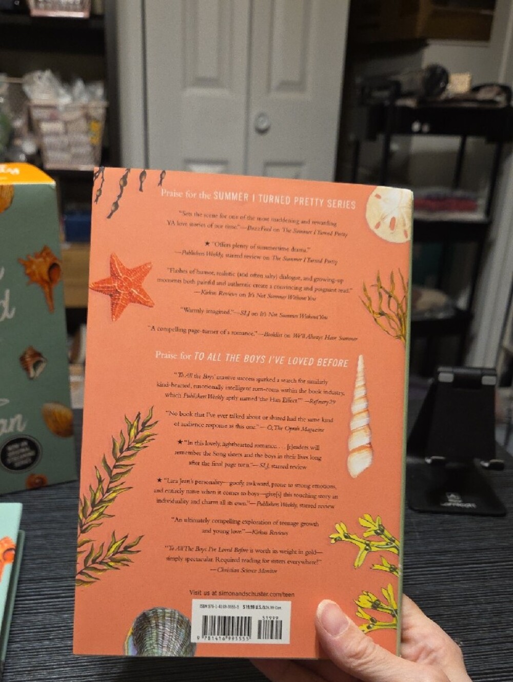 ⨠The Complete Summer I Turned Pretty Trilogy Hardcover Box - Picture 11 of 16